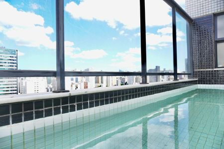 Apartamento à venda com 75m², 2 quartos e 2 vagasÁrea da cobertura - Piscina 