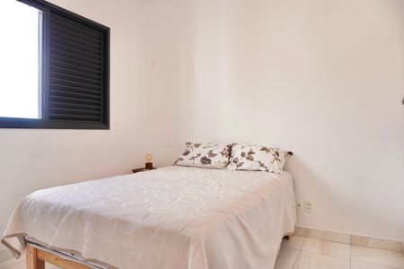 Apartamento à venda com 75m², 2 quartos e 2 vagasQuarto 2