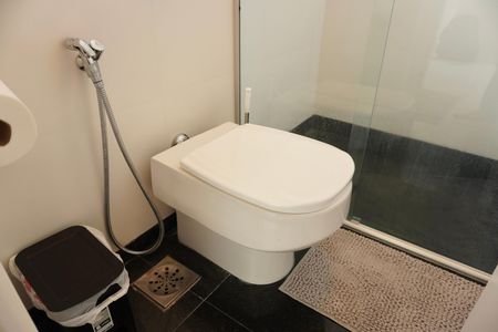 Apartamento à venda com 75m², 2 quartos e 2 vagasBanheiro Social