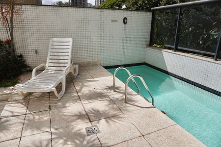 Apartamento à venda com 75m², 2 quartos e 2 vagasÁrea comum - Piscina