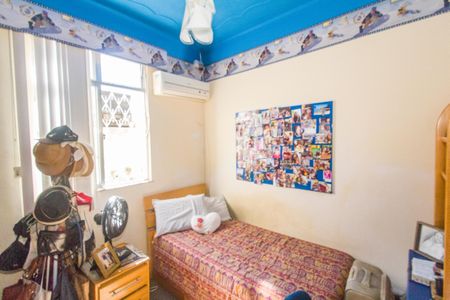 Casa à venda com 220m², 3 quartos e 3 vagasQuarto 2