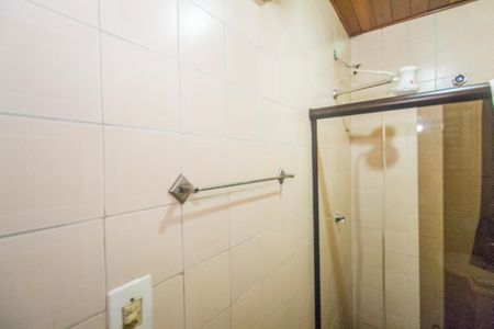 Casa à venda com 220m², 3 quartos e 3 vagasBanheiro da Suíte