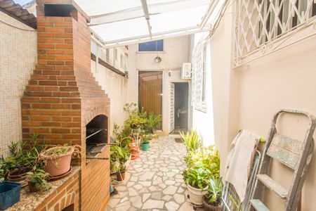 Casa à venda com 220m², 3 quartos e 3 vagasÁrea gourmet