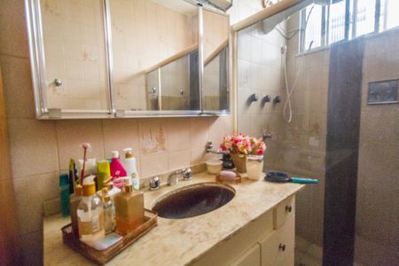 Casa à venda com 220m², 3 quartos e 3 vagasBanheiro