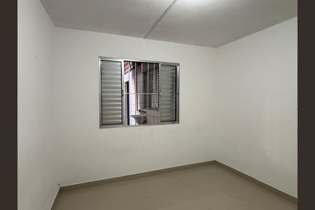 Quarto de casa para alugar com 1 quarto, 4m² em Vila Zat, São Paulo