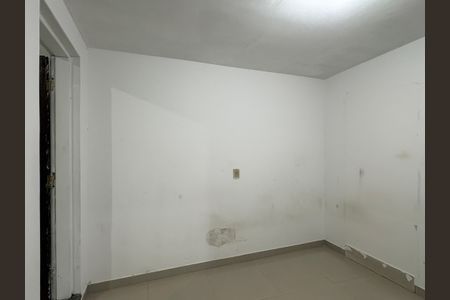 Quarto de casa para alugar com 1 quarto, 4m² em Vila Zat, São Paulo