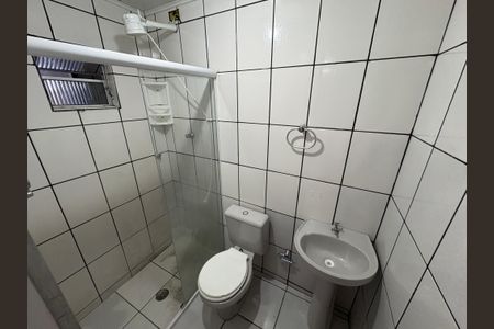 Casa para alugar com 4m², 1 quarto e sem vaga Casa para alugar com 4m², 1 quarto e sem vagaBanheiro
