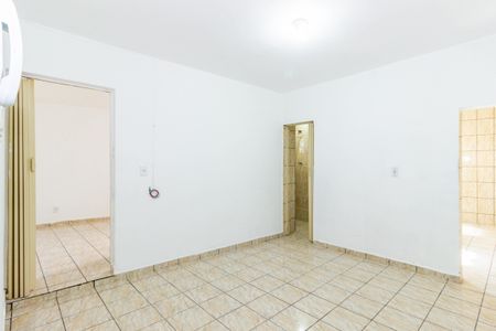 Sala de casa para alugar com 1 quarto, 45m² em Vila Zat, São Paulo