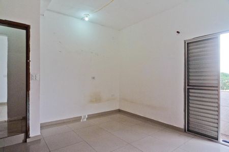 Quarto 2 de casa para alugar com 2 quartos, 70m² em Vila Zat, São Paulo