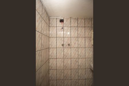 Banheiro de casa para alugar com 1 quarto, 45m² em Vila Zat, São Paulo