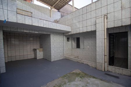 Casa para alugar com 30m², 1 quarto e sem vaga Casa para alugar com 30m², 1 quarto e sem vagaQuintal