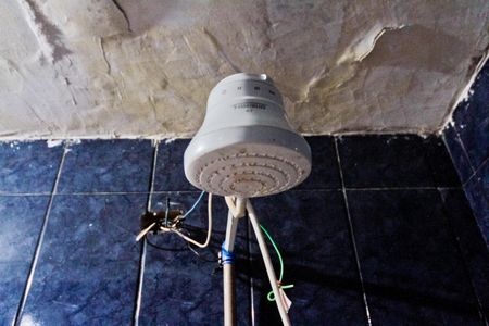 Casa para alugar com 70m², 2 quartos e sem vaga Casa para alugar com 70m², 2 quartos e sem vagaBanheiro