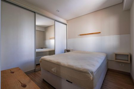 Quarto de apartamento à venda com 1 quarto, 50m² em Pinheiros, São Paulo