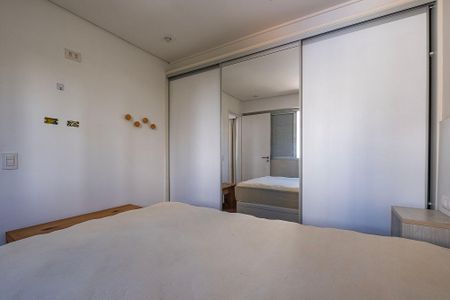 Quarto de apartamento à venda com 1 quarto, 50m² em Pinheiros, São Paulo