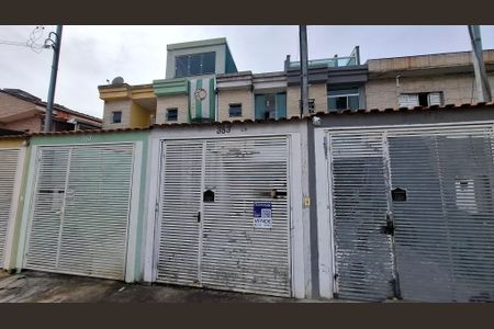 Casa à venda com 92m², 3 quartos e 2 vagasFachada