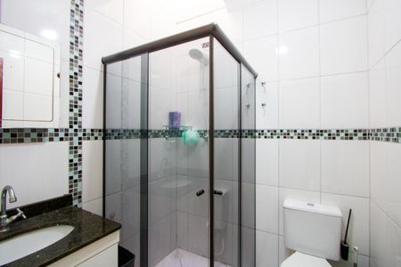Casa à venda com 92m², 3 quartos e 2 vagasBanheiro social