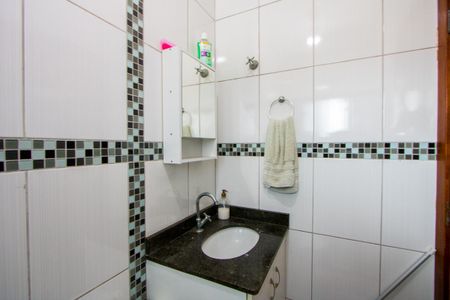 Casa à venda com 92m², 3 quartos e 2 vagasBanheiro do quarto 1