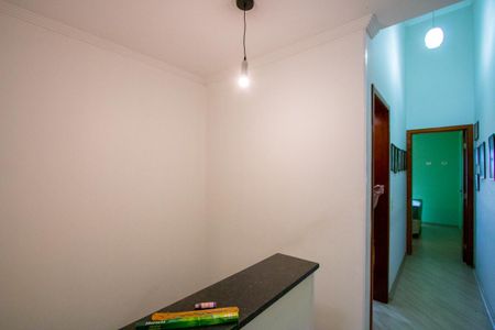 Casa à venda com 92m², 3 quartos e 2 vagasCorredor