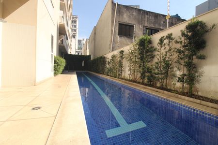 Apartamento para alugar com 28m², 1 quarto e sem vagaÁrea comum - Piscina