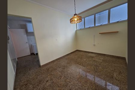 Apartamento à venda com 196m², 4 quartos e 2 vagasCozinha