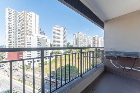 Varanda de kitnet/studio à venda com 1 quarto, 30m² em Butantã, São Paulo