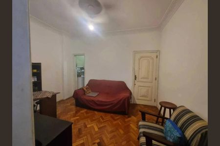 Apartamento à venda com 38m², 1 quarto e sem vaga