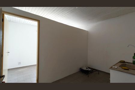 Casa para alugar com 1 quarto, 30m² em Vila Pereira Cerca, São Paulo