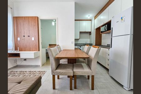 Apartamento à venda com 35m², 2 quartos e sem vaga Apartamento à venda com 35m², 2 quartos e sem vagaSala/Cozinha