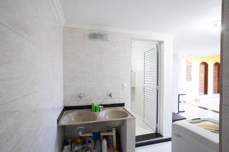 Casa à venda com 303m², 4 quartos e 6 vagasÁrea de serviço