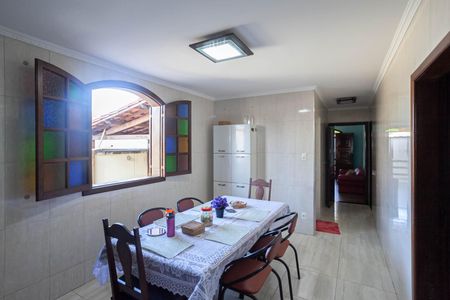 Casa à venda com 303m², 4 quartos e 6 vagasCopa