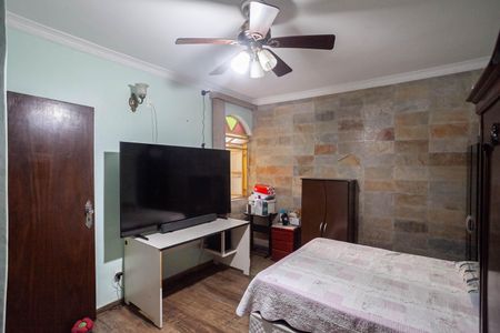 Casa à venda com 303m², 4 quartos e 6 vagasQuarto 2