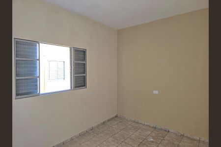 Casa para alugar com 75m², 2 quartos e 1 vagaQuarto 01