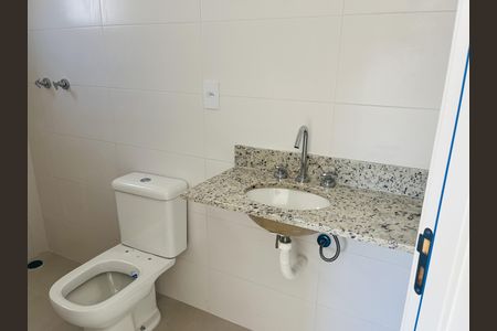 Apartamento à venda com 60m², 2 quartos e 1 vaga Apartamento à venda com 60m², 2 quartos e 1 vagaBanheiro