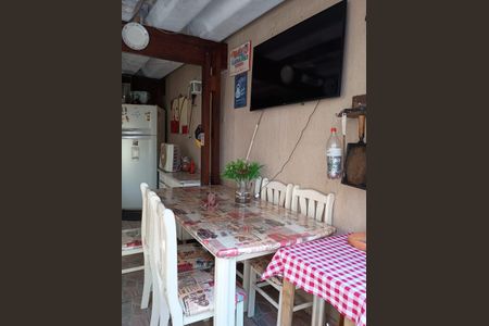 Casa à venda com 125m², 2 quartos e 2 vagas Casa à venda com 125m², 2 quartos e 2 vagasCozinha