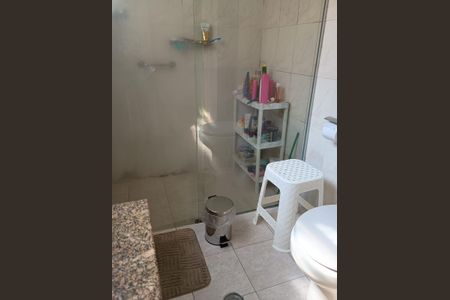 Banheiro  de casa à venda com 2 quartos, 125m² em Jardim Bela Vista, Santo André