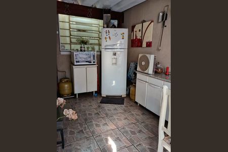 Casa à venda com 125m², 2 quartos e 2 vagas Casa à venda com 125m², 2 quartos e 2 vagasCozinha