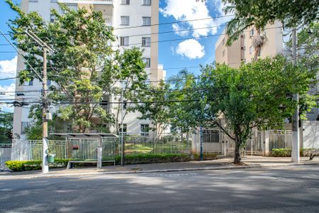 Apartamento à venda com 73m², 3 quartos e 2 vagasFachada e portaria