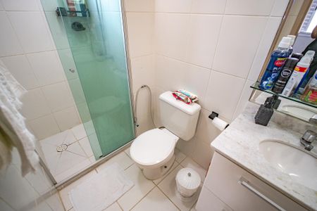 Apartamento à venda com 73m², 3 quartos e 2 vagasBanheiro da Suíte