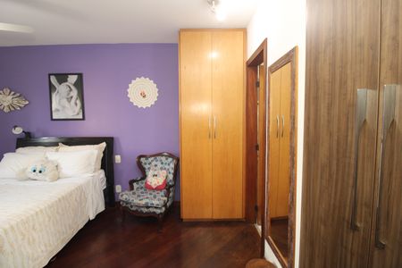 Apartamento à venda com 145m², 4 quartos e 2 vagasSuíte 1