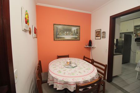 Apartamento à venda com 145m², 4 quartos e 2 vagasCopa