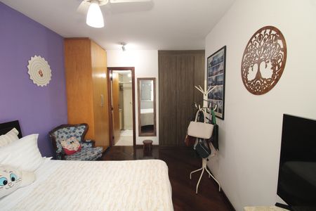 Apartamento à venda com 145m², 4 quartos e 2 vagasSuíte 1