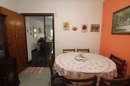 Apartamento à venda com 145m², 4 quartos e 2 vagasCopa