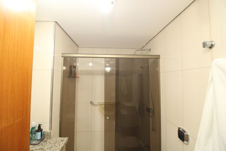 Apartamento à venda com 145m², 4 quartos e 2 vagasBanheiro da Suíte 1