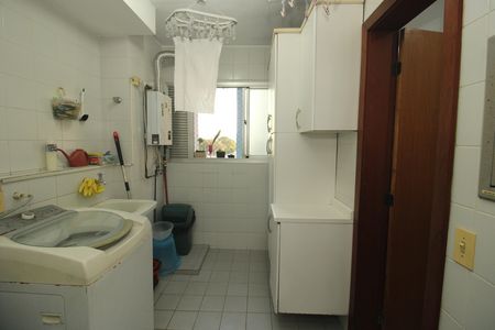 Apartamento à venda com 145m², 4 quartos e 2 vagasÁrea de Serviço
