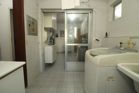 Apartamento à venda com 145m², 4 quartos e 2 vagasÁrea de Serviço