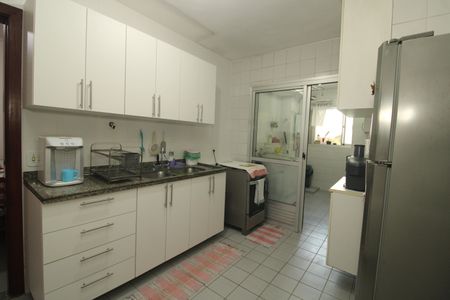Apartamento à venda com 145m², 4 quartos e 2 vagasCozinha
