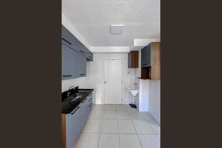 Apartamento para alugar com 34m², 2 quartos e sem vaga Apartamento para alugar com 34m², 2 quartos e sem vagaCozinha e Área de Serviço