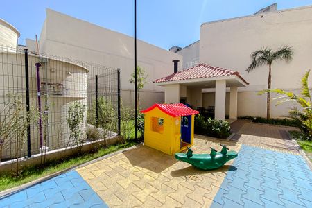 Apartamento para alugar com 34m², 2 quartos e sem vagaÁrea comum - Playground
