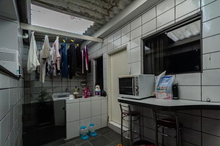 Casa para alugar com 110m², 2 quartos e 2 vagasÁrea de Serviço