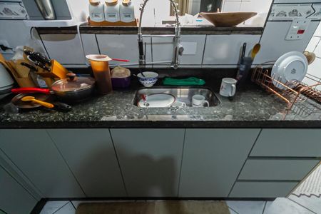 Casa para alugar com 110m², 2 quartos e 2 vagasCozinha